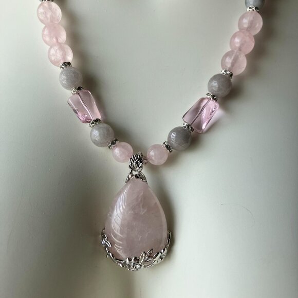 Stunning Genuine Rose Quartz Teardrop Pendant Necklace 20 ins NEW Adjustable - Picture 4 of 16